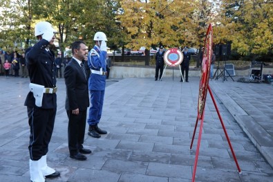 Nevşehir'de 10 Kasım Atatürk'ü Anma Töreni Düzenlendi