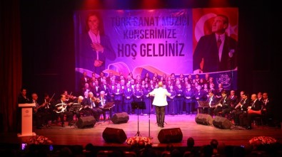 Aydın Büyükşehir Atatürk'ü Sevdiği Şarkılarla Andı