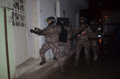 Bursa'da Bin Polisle Şafak Operasyonu