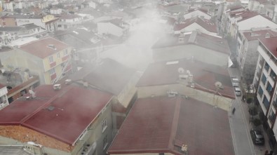 Esenyurt'ta Çatı Yangını Ucuz Atlatıldı