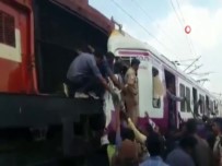 DEMİRYOLLARI - Hindistan'da İki Tren Çarpıştı Açıklaması 12 Yaralı