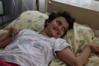 KALP YETMEZLİĞİ - Kök Hücre Tedavisi Bekleyen 13 Yaşındaki Medine Hayatını Kaybetti