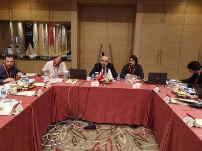 Rektör Karamustafa, 'Türkiye Spor Turizmi Çalıştayı'na Katıldı