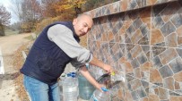 ŞİFA DEPOSU - Bin 70 Metre Rakımlı Köyde Çıkan Su Şifa Dağıtıyor