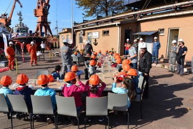 Erdemir Limanı'nda Öğrencilerle Tatbikat