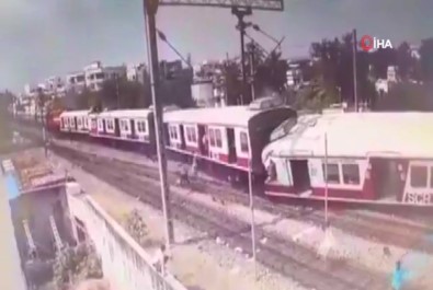 Hindistan'daki Tren Kazasının Görüntüleri Ortaya Çıktı