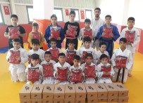 FARABI - Judoculara Spor Malzemesi Dağıtıldı
