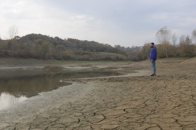 (Özel) 2 Ayda Suyu Çekilen Gölet, Çiftçilerin Korkulu Rüyası Oldu