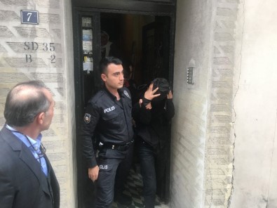 (Özel) Beyoğlu'nda Hırsızları Apartmana Kilitleyip Polislere Teslim Etti