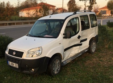 Samsun'da Kamyonetle Otomobil Çarpıştı Açıklaması 6 Yaralı
