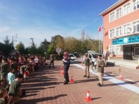 ENGELLİ YOLU - Samsun Jandarmadan 'Yaya Trafik Eğitim Parkuru'  Uygulaması