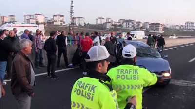 Tekirdağ'da Otomobil Park Halindeki Kamyona Çarptı Açıklaması 1'İ Ağır 3 Yaralı