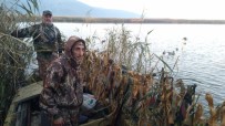 OKTAY ÖZTÜRK - Avcılar Ördek Sezonunu Açtı