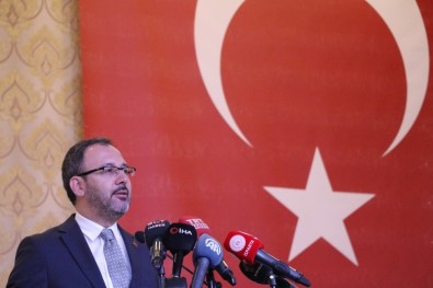 Bakan Kasapoğlu Açıklaması 'Spor Yapmak Ve Kitap Okumak Boş Zamanlara Atfedilecek Konular Değil'