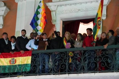 Bolivya'nın Geçici Devlet Başkanı Belli Oldu