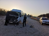 Boyabat'ta Trafik Kazası Açıklaması 1 Yaralı