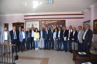 CHP Genel Başkan Yardımcısı Yıldırım Kaya'dan Başkan Tokat'a Ziyaret