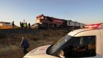 YOLCU TRENİ - Elazığ'daki Tren Kazasında 2 Kişi Hayatını Kaybetti