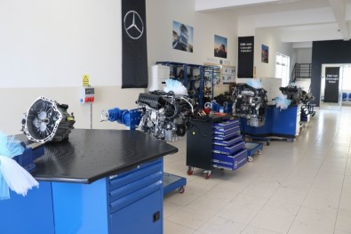 Geleceğin Otomotiv Tasarımcılarına Teknolojik Destek