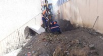 İÇME SUYU - Hakkari Belediyesi, Su Arızalarıyla Mücadele Ediyor