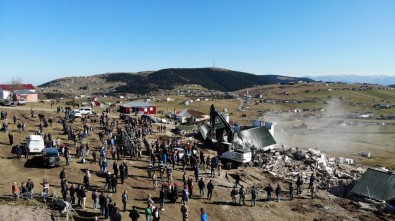 Trabzon'daki Gergin Yıkım