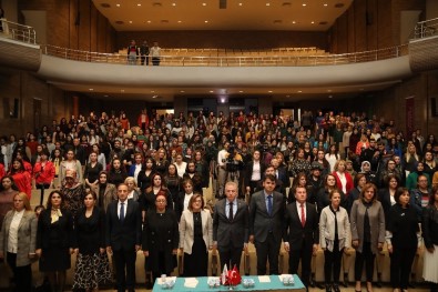 Türkiye'nin Lider Kadınları Zirvede Buluştu