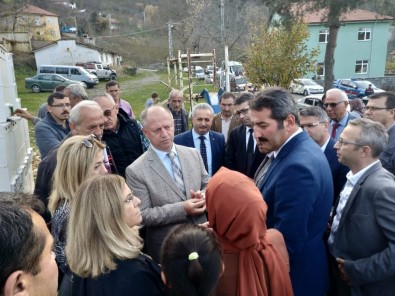 16 Kişiye Sertifika 5 Kişiye De 50 Adet Kovan Verildi