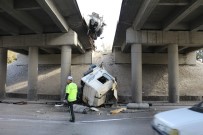 FEVZI ÇAKMAK - Bariyerlere Çarpan Tırın Kupası Köprüden Aşağıya Düştü
