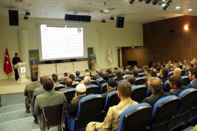 Jandarmadan 'Bir Işık Da Sen Yak' Projesi