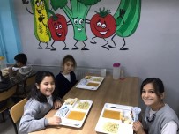 MİLLİ EĞİTİM MÜDÜRÜ - Safranbolu'da Taşımalı Eğitim Öğrencilerinin Yemeği Öğretmenevinden