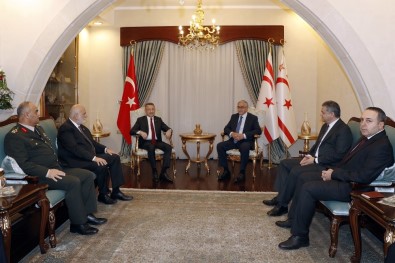 Akıncı, Cumhurbaşkanı Yardımcısı Oktay Başkanlığındaki Heyeti Kabul Etti