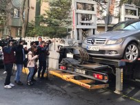 ADLI TıP - Bakırköy'de Ölen Aileye Ait Olduğu İddia Edilen Araç Emniyet Otoparkına Çekildi