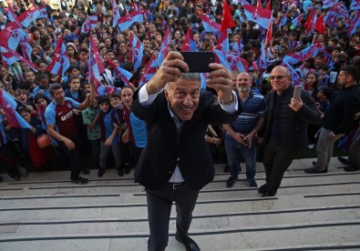 Başkan Ahmet Ağaoğlu, Şehit Gürhan Yardım İlköğretim Okulu'nu Ziyaret Etti