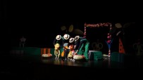 ANKARA DEVLET TIYATROSU - Belediye Tiyatrosu Turnelere Devam Ediyor