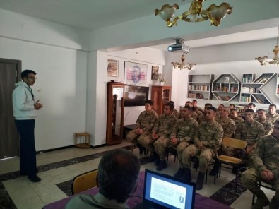 Elazığ'da Jandarma Personeline 'Hipotermi' Eğitimi
