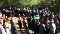 İzmir'de Önceki Gün Öldürülen 4 Kişi Toprağa Verildi Haberi