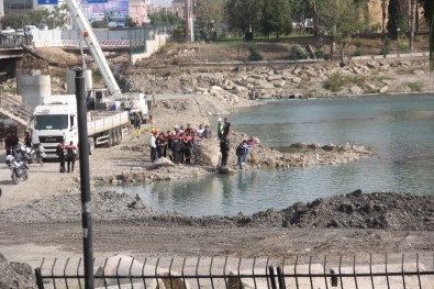 Köprü İnşaatında Uzun Namlulu Silah Bulundu