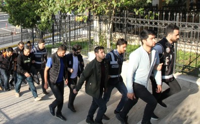 Mardin'deki FETÖ Operasyonunda 7 Tutuklanma