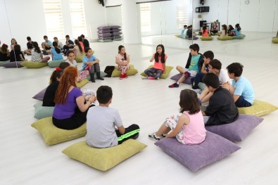 Nazım Hikmet Ara Tatilde Çocuklarla Şenlenecek