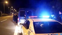 Polisin 'Dur' İhtarına Uymayan Minibüsten 30 Düzensiz Göçmen Çıktı Haberi