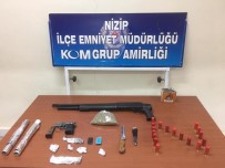 BONZAI - Şüpheli 3 Şahsın Araç Ve Evlerinden Silah Ve Uyuşturucu Çıktı