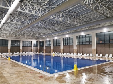 Yaşam Merkezi İle Yüzme Bilmeyen Kalmayacak