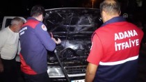 Adana'da Park Halindeki Araç Yandı