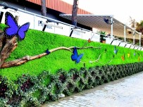 ADNAN MENDERES - Adnan Menderes Bulvarı'nda Dikey Bahçe Çalışması