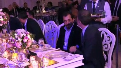 AK Parti Sözcüsü Ömer Çelik Adana'da Nikah Şahidi Oldu