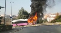 KALICI KONUTLAR - Belediye Otobüsü Alev Alev Yandı