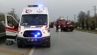 Düzce'de Otomobille Tır Çarpıştı Açıklaması 1 Yaralı