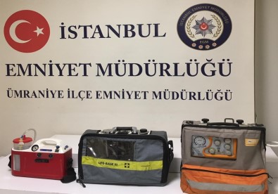 Esenler'de Ambulanstan Tıbbi Malzeme Çalan Şahıs Yakalandı