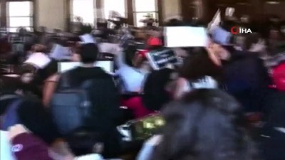 Harvard'lı Öğrenciler İsrail'in BM Temsilcisi Danon'ı Protesto Etti