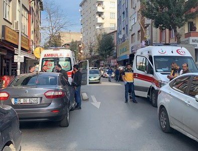 İstanbul'da sokak ortasında dehşet: 3 ölü!